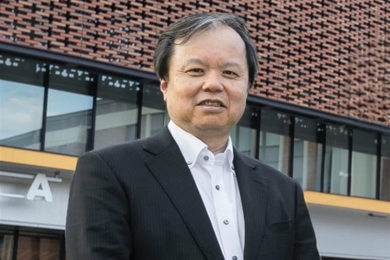 政治经济学院全球商务系系主任中冈义久教授