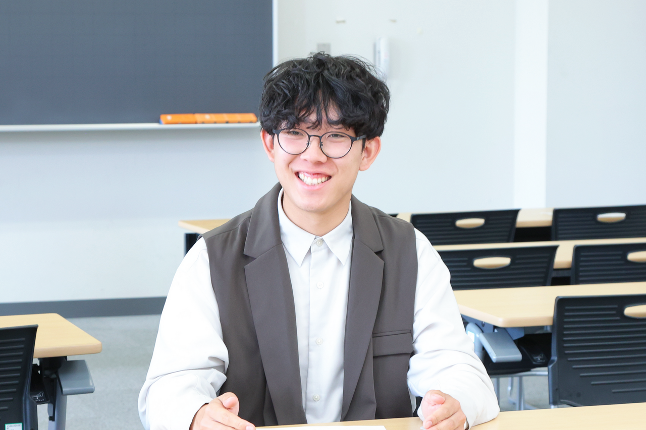 高桥万旺 地球社会共生学科四年级（松永埃里克研讨班）