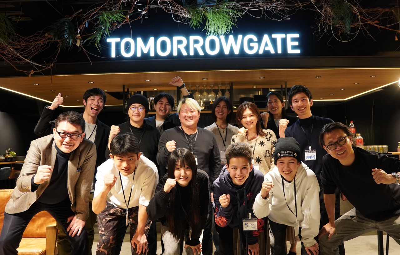 YOUNG IMPACT第一期学员，以及作为经营者与他们并肩前行的DREAM PARTNERS
