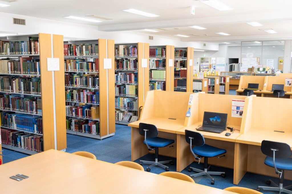 圣学院大学综合图书馆