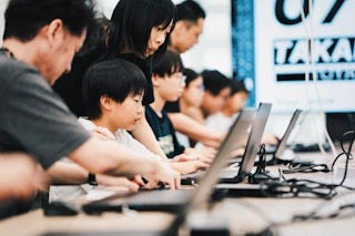 多代人相互学习的平台