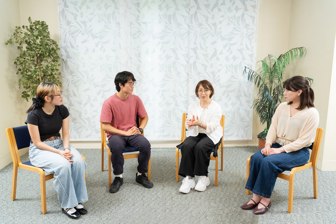 ICU是一片“对话之林”。在小班制通识教育中，学生们始终以坚韧不拔的态度面对学习