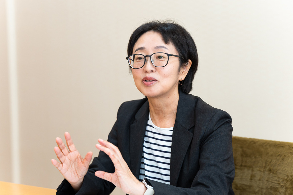 甲南女子大学 国际学部 学部长 沃恩特·盛香织教授