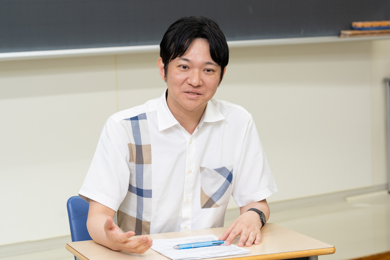 木下阳介先生：在近畿地区负责多门东京大学备考课程，以其细致入微、因材施教的教学风格而广受好评