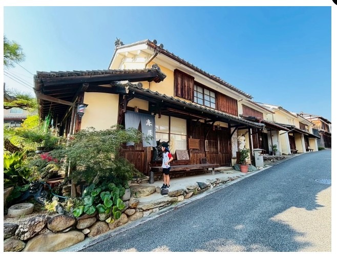 第14届初中生和高中生组最优秀奖《第一次去理发店》