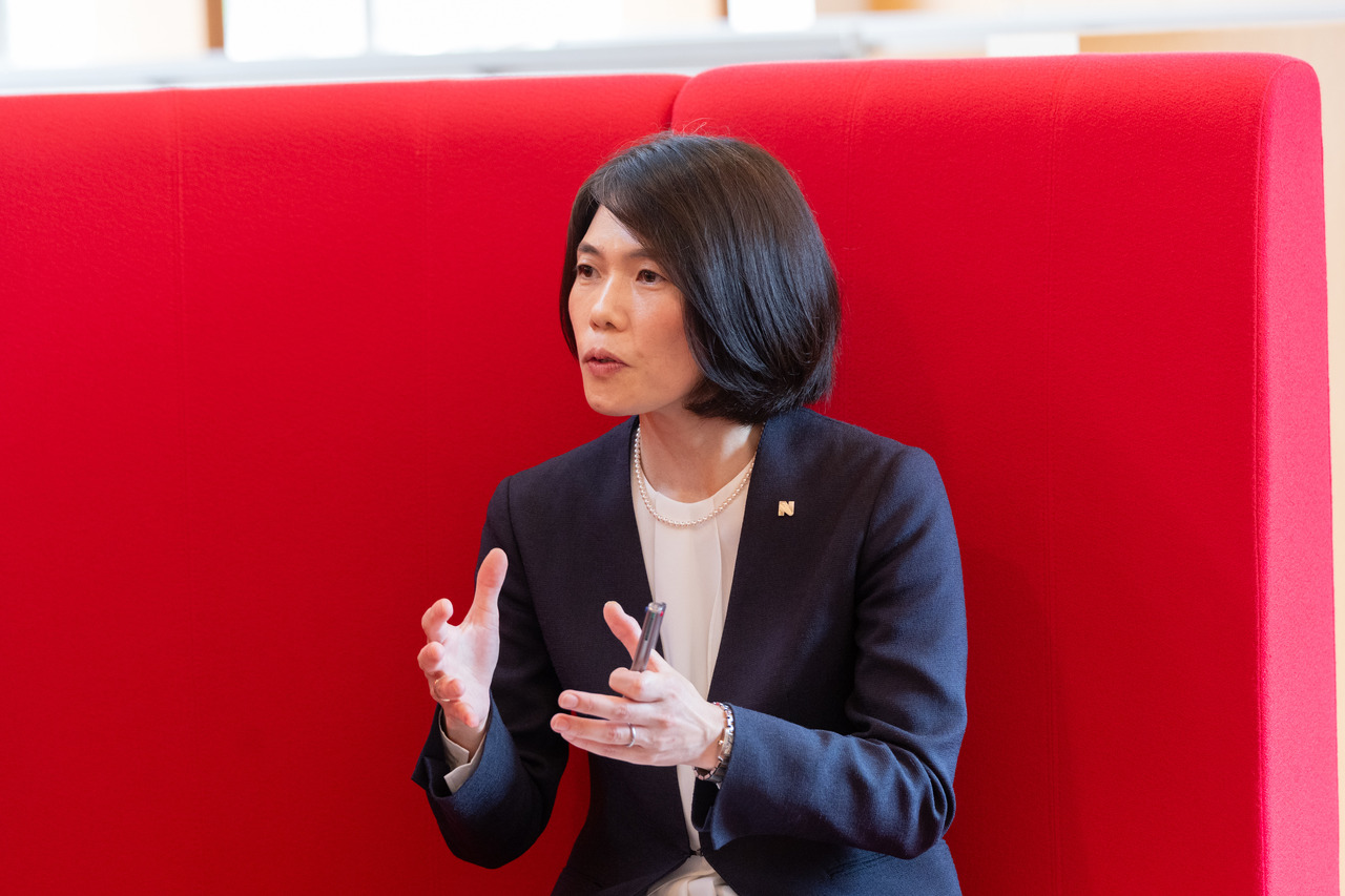 “私立学校具备‘为了保持不变而进行改变’的灵活性，这正是私立学校的魅力所在，”茂吕先生表示。