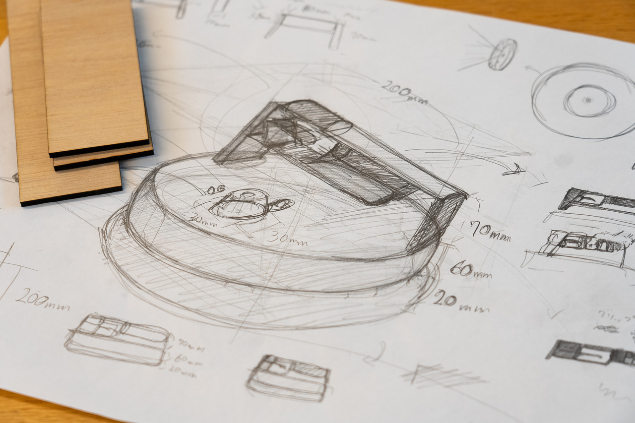 无论国内还是海外，无论是就业还是升学。在国际高专培养的能力，都能为你开启通往任何道路的大门。