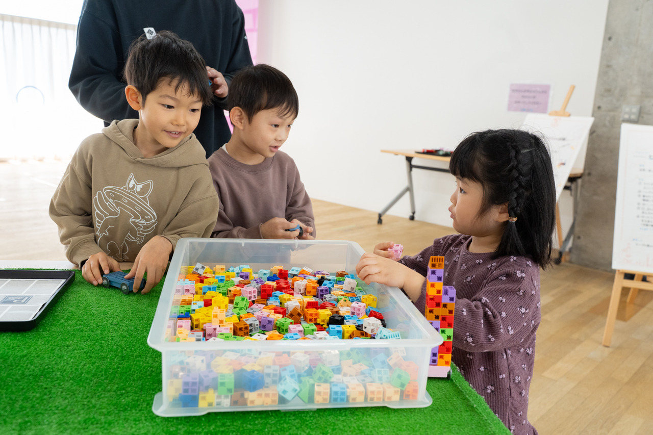 在场的伙伴们可以互相合作，共同提出创意。