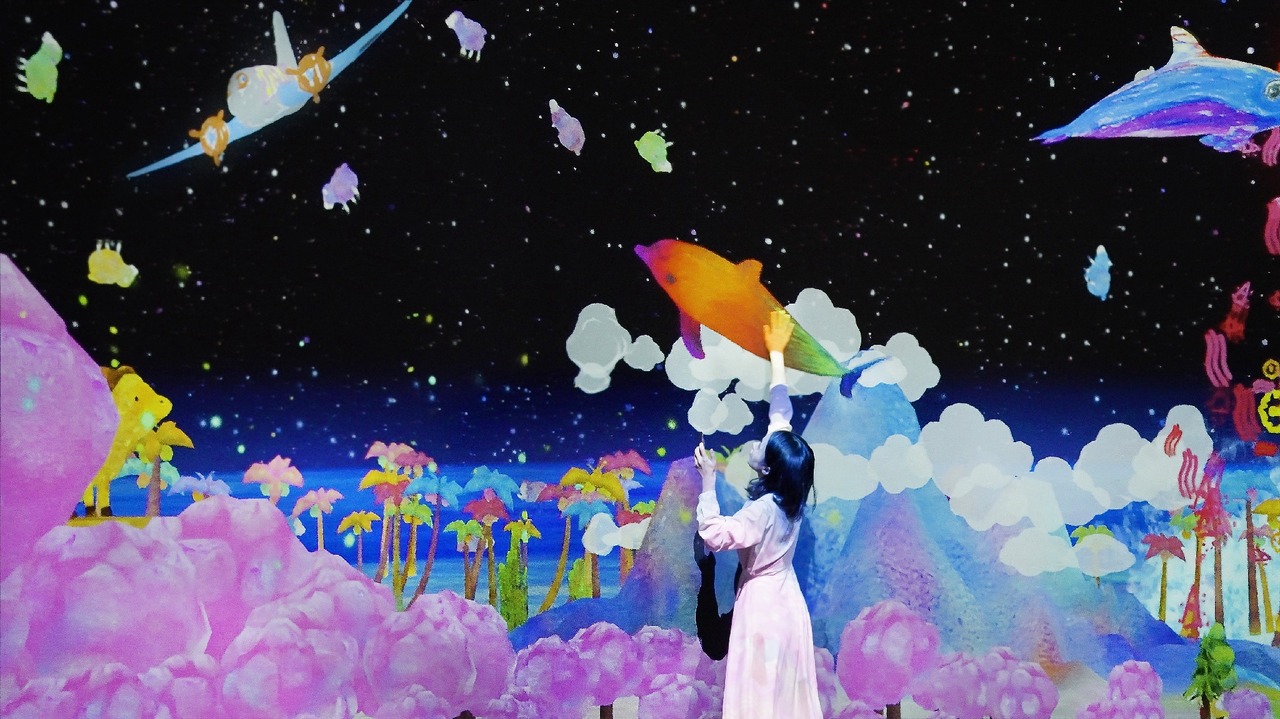 teamLab《素描环世界》 (c)teamLab