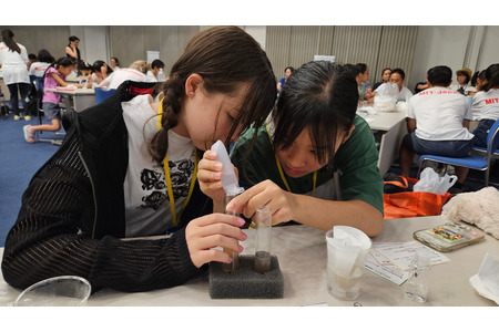 麻省理工学院学生开设的STEAM工作坊，现面向女小学生和初中生招募 画像