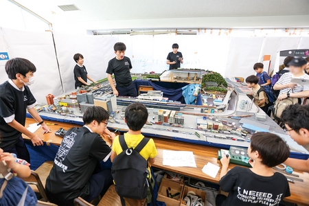 【2027年精选私立初中】驹场东邦初中……怀揣自主独立的气魄与科学精神，为世界描绘宏伟的梦想 画像